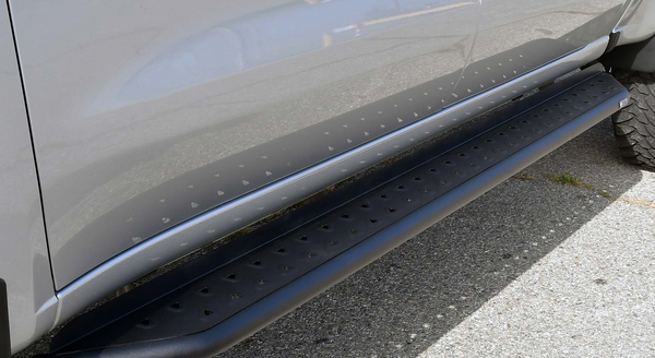 Westin Outlaw Running Boards | 15-26 colorado / canyon - Colorado & Canyon Enthusiasts