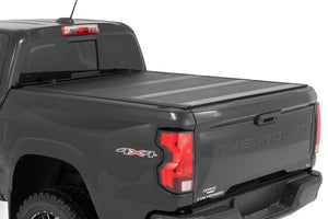 Rough Country Hard Low Profile Bed Cover | 2015+ Colorado / Canyon | 5' Bed - Colorado & Canyon Enthusiasts